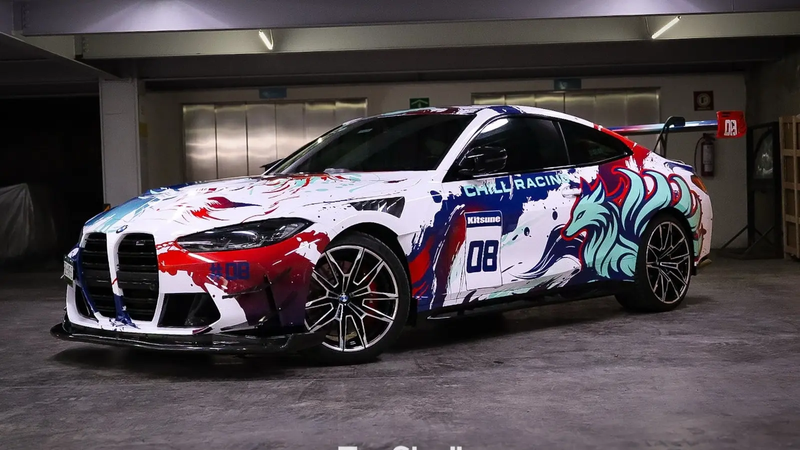 RevoZport visar BMW M4 i regnbågslack och kolfiber