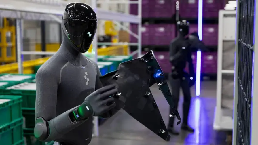 Biltillverkare tar humanoida robotar in i fabriker nu