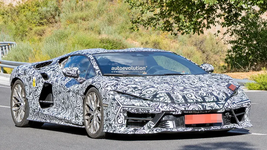 Lamborghini Revuelto får mittenlivs-uppdatering 2027