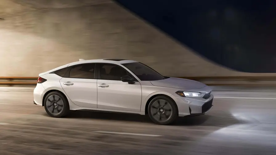 2027 Honda Civic anländer till USA med nya Sport-L