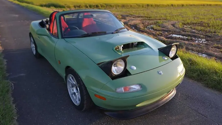 Ferrari V8 i Mazda MX-5: unikt Miata-byggt projekt