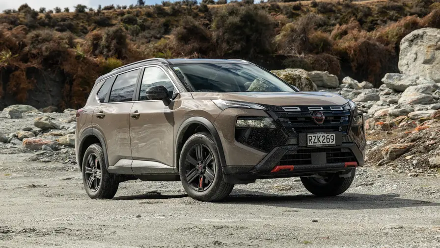 Nissan firar 25 år av X-Trail med nya e-Power och Rock Creek