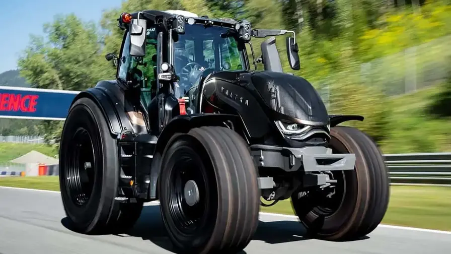 Valtra T236 sätter rekordvarv på Red Bull Ring i Österrike